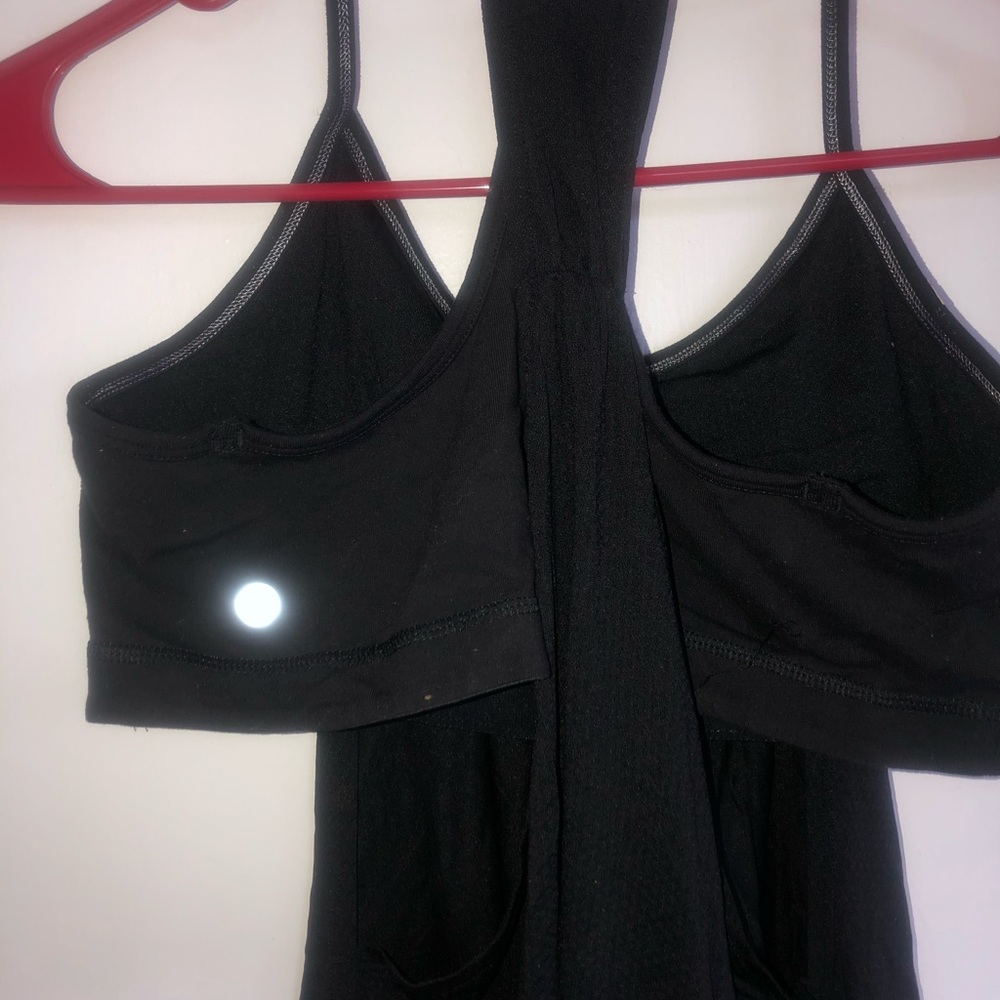 Black Lululemon Sports Bra Tank Crossover Sz 10